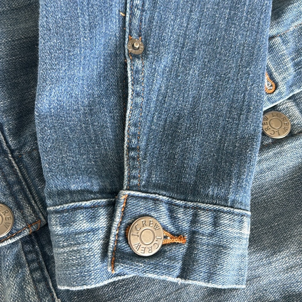J. CREW Women’s Classic Denim Jean Jacket Light/Med. Blue Distressed Wash SIZE S - Picture 7 of 16